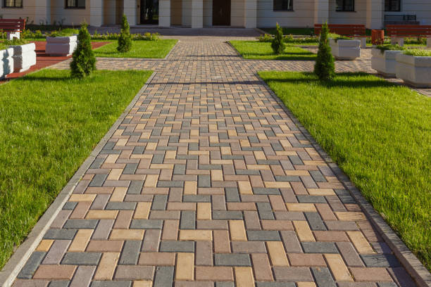 Best Driveway Paving Contractor  in Munsey Park, NY